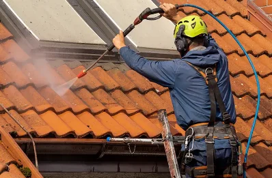 Démoussage et hydrofuge de toiture à Gilocourt
